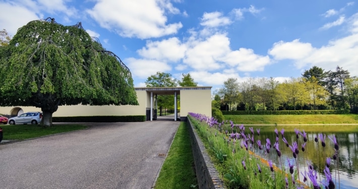 Unieke samenwerking Natuurbegraafplaats en Loop kisten
